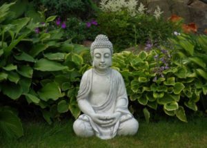Statue de bouddha pour le jardin
